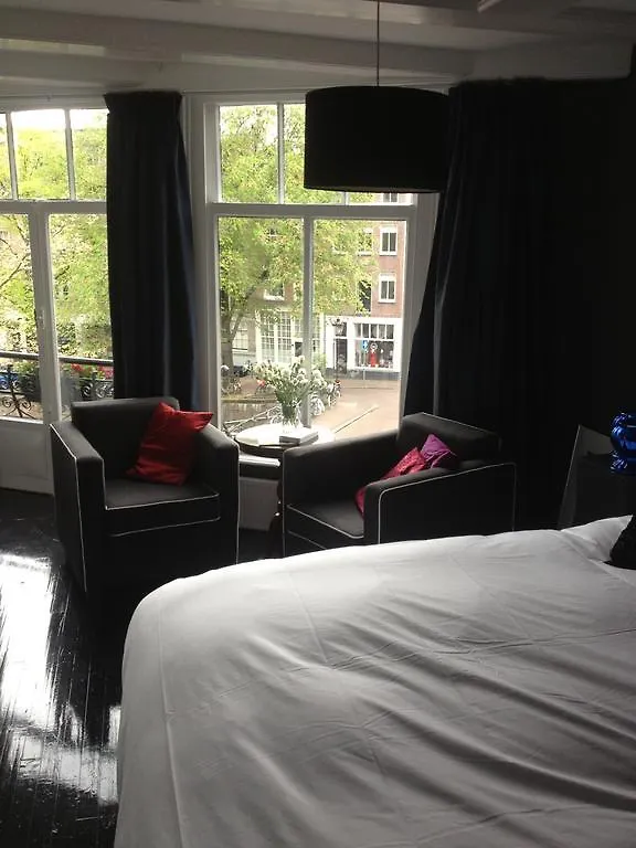 Couette-café Bed and Breakfast Bij Tijn Op De Gracht à Amsterdam